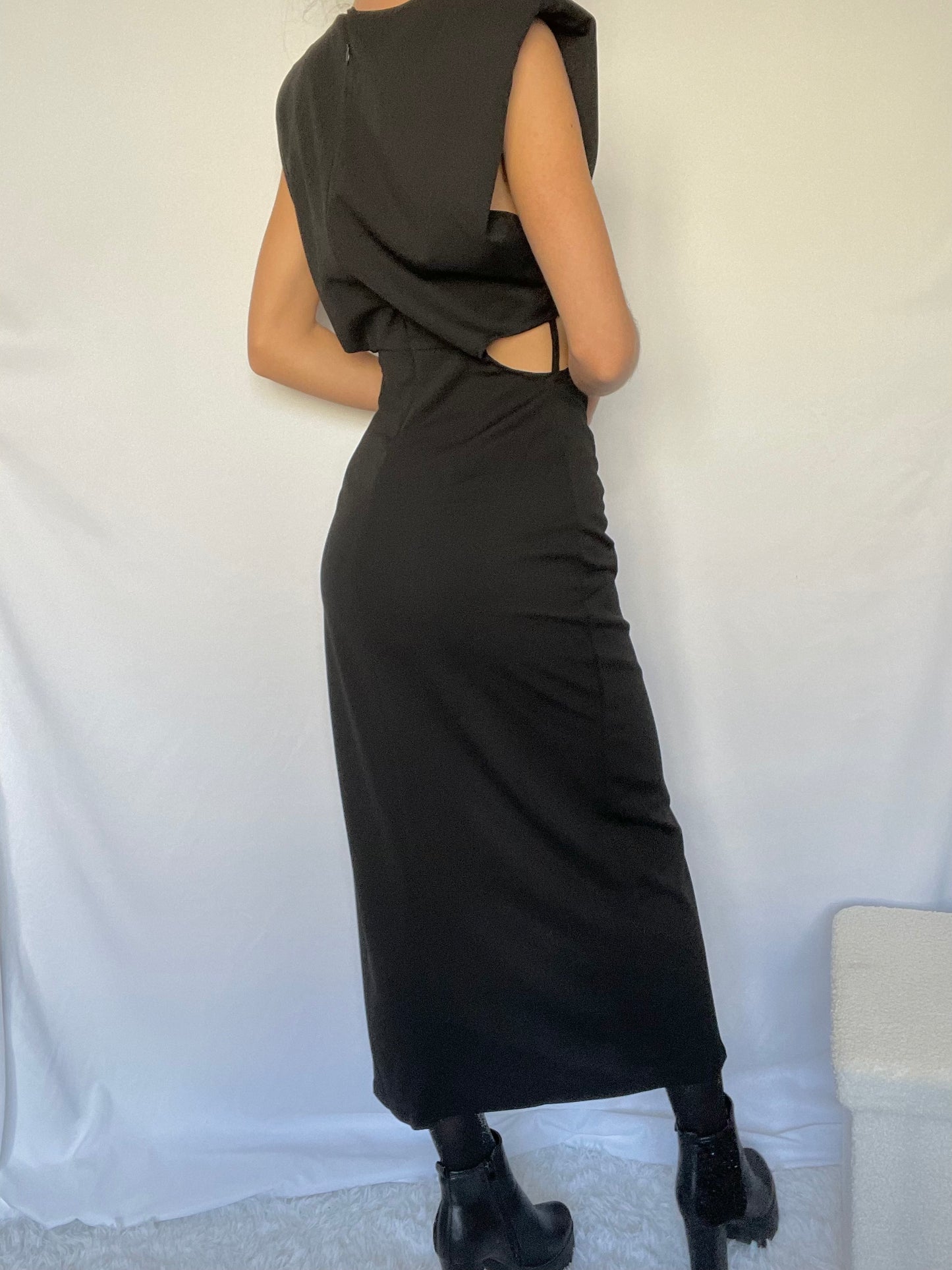 Robe longue semi  ouverte sur les côtés