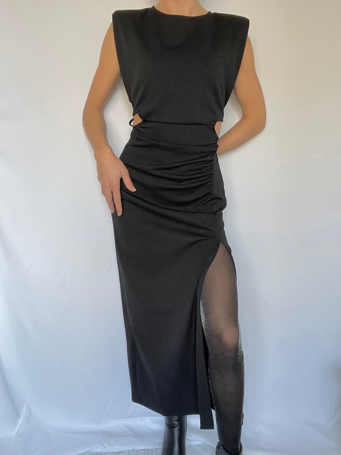 Robe longue semi  ouverte sur les côtés